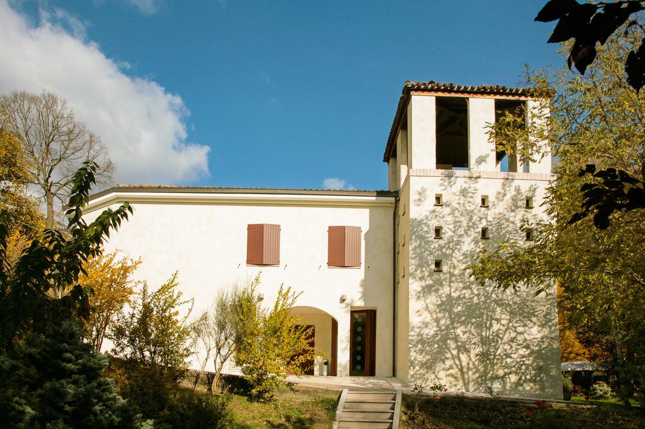 Albergo La Ginestra Acqualagna Exterior foto