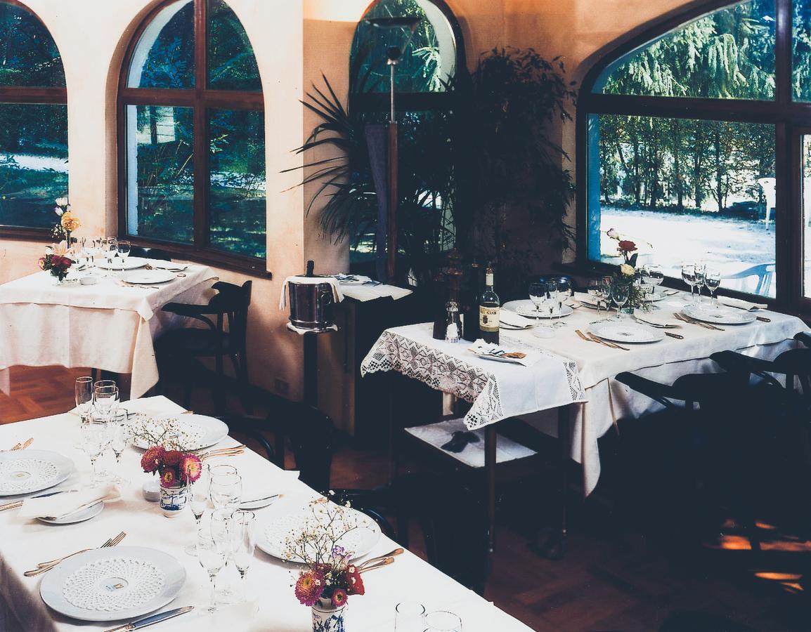 Albergo La Ginestra Acqualagna Exterior foto